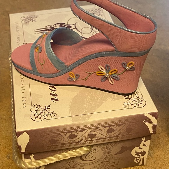 Miniature Hat, Purse, and Shoe “Felicity” with original Boxes - Picture 14 of 14